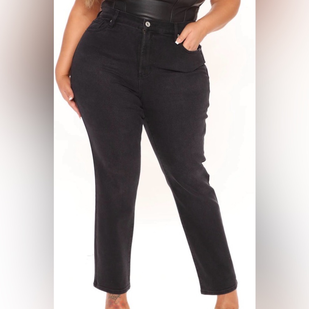 Fashion Nova Black Straight Leg Jeans
